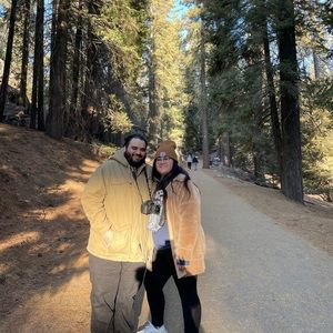 Meet your Posher, Yanet